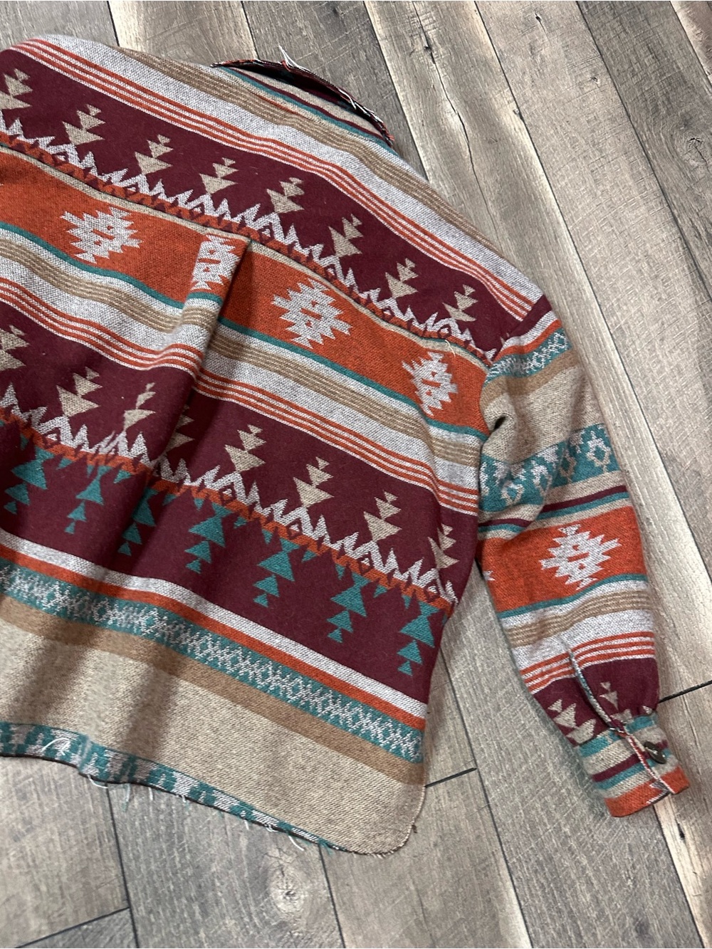La Miel Aztec Shacket - Picture 9 of 9